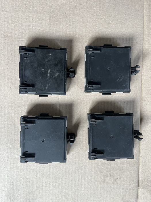 Блок керування дверима Sprinter 907/910