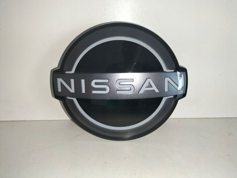 Znaczek emblemat logo przód NISSAN QASHQAI J12 21- X-TRAIL T33 22-
