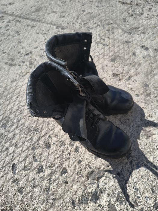 Продам берци в гарному стані.