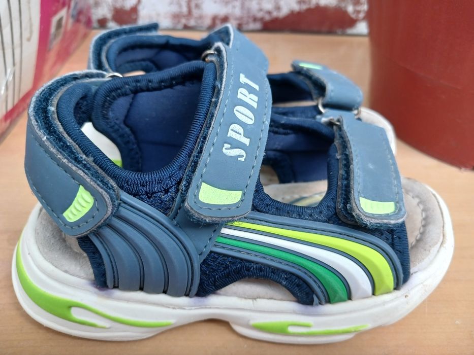 Дитячі босоніжки 24 розмір