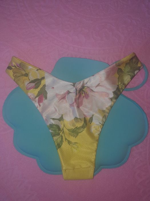 Купальник Flirt and Tan розмір М