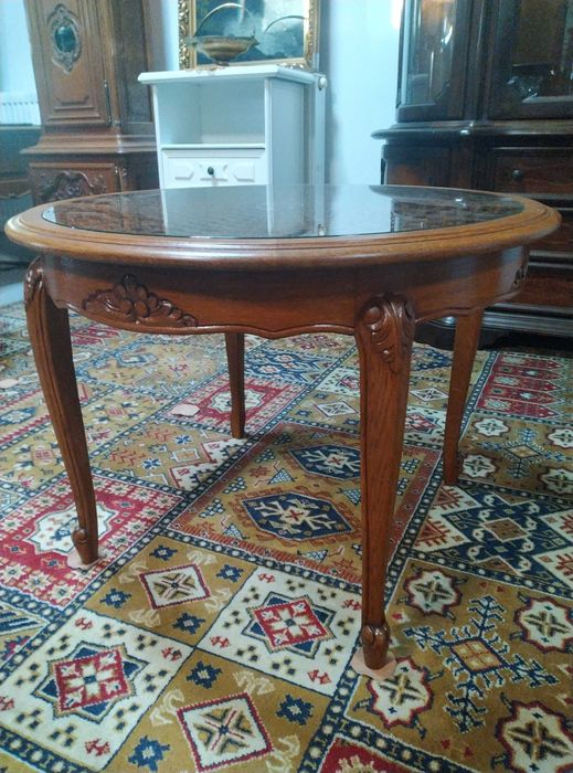 Okrągły stolik ława Ludwik blat rafia z szybą