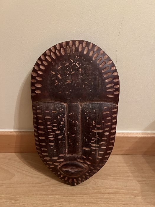 Cara decorativa africana