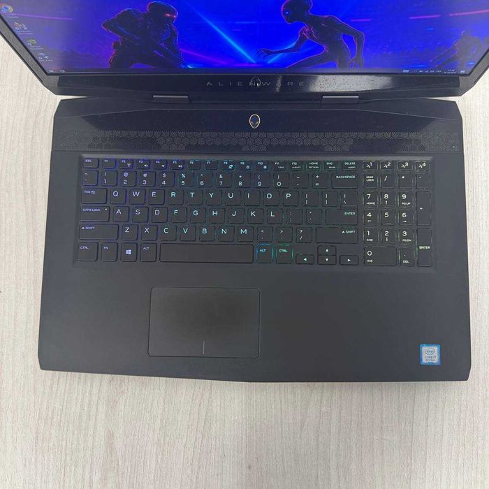 Dell Alienware m17 i7-8750H 16GB SSD 128GB HDD 1TB RTX 2070 Max-Q: 29 ...