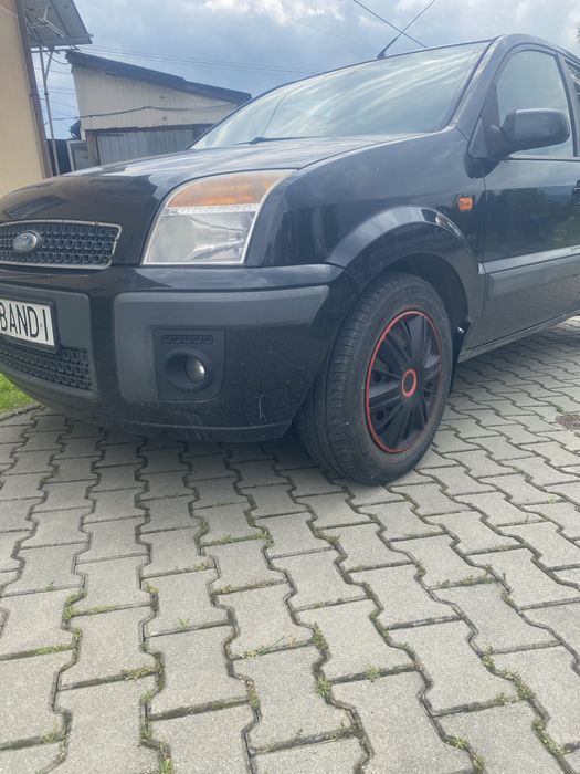 Auto Ford Fusion