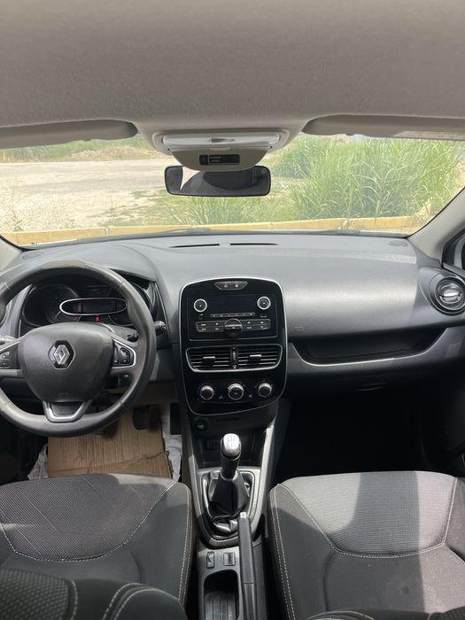 Renault Clio — fotografia 5