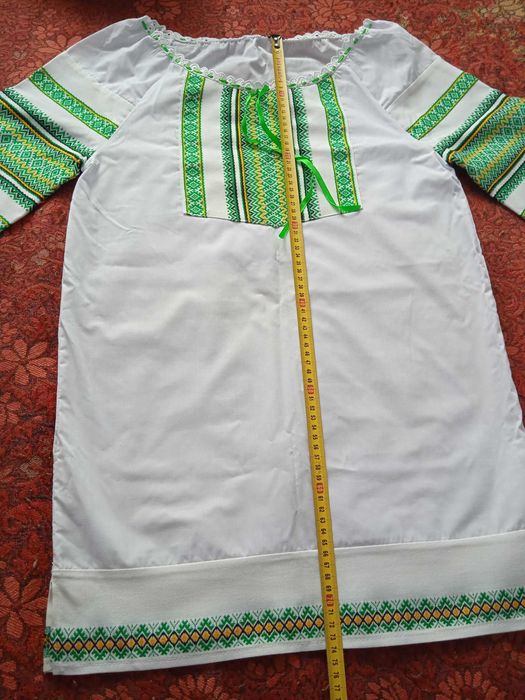 Вишита туніка-плаття..