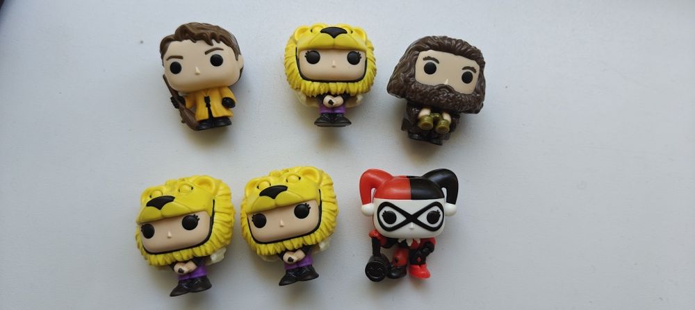 Figurki Harry Potter quiddich kinder joy 2, figurka Harley Quinn