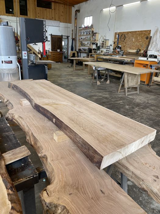 Bancadas, prateleiras, tampos