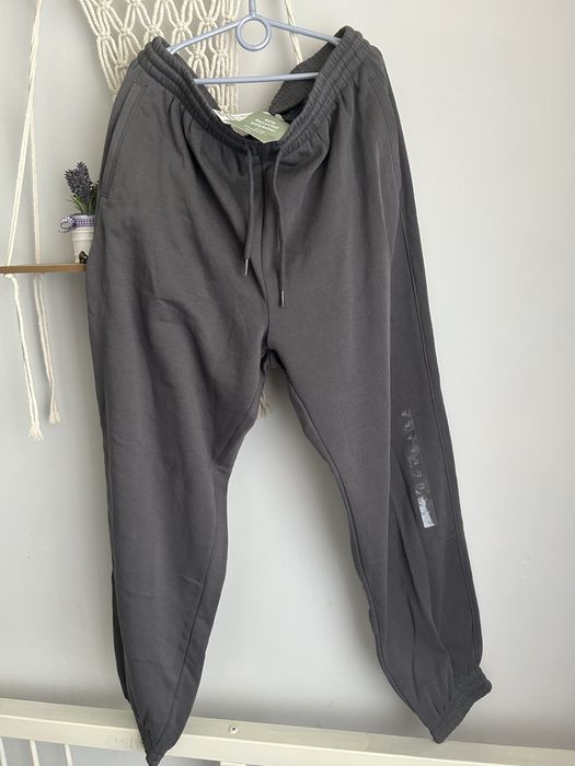 Spodnue nowe H&M