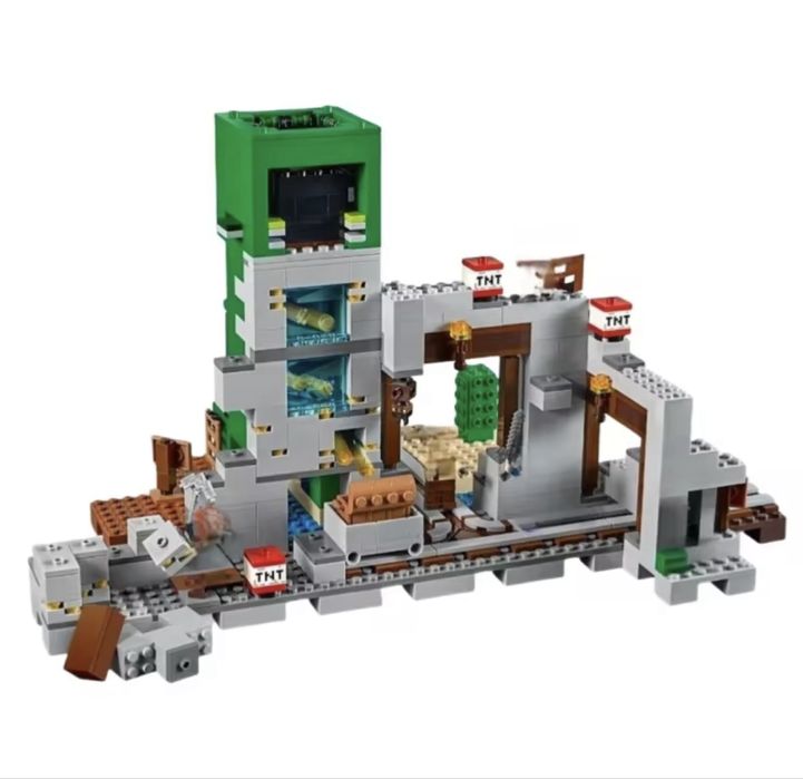 Zestaw Klocków Minecraft Kopalnia Creeperów