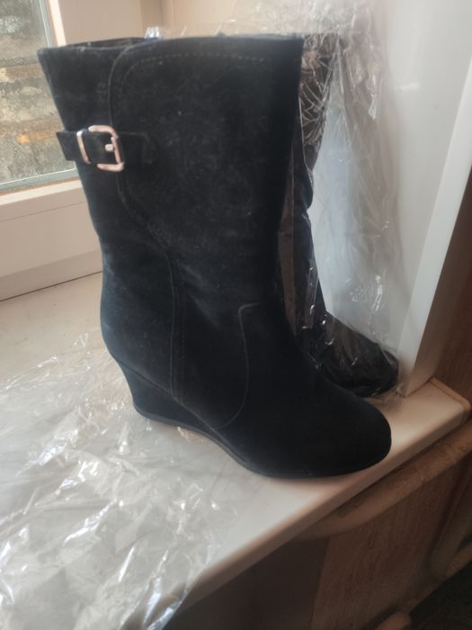 Сапожки замшевые