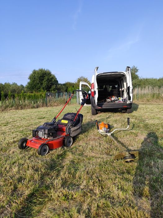Koszenie trawników, czyszczenie działek