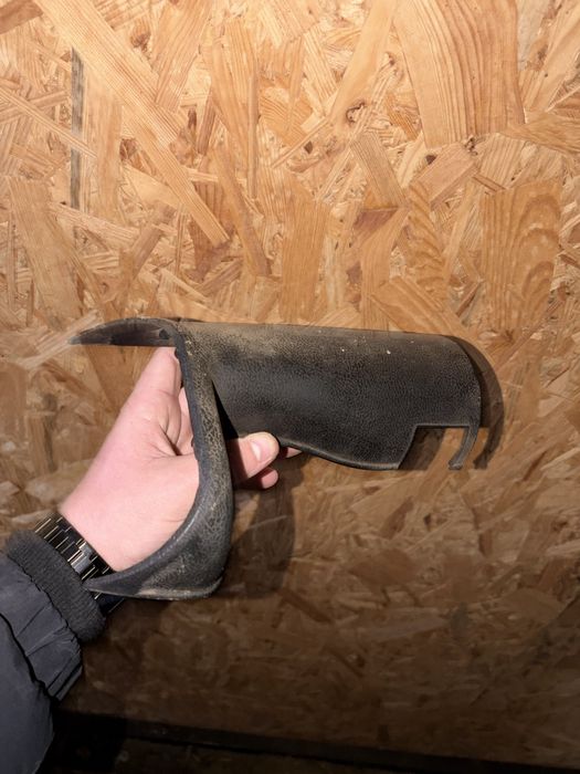 Кожух підрульовий ваз 2103,2106