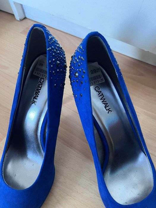 Szpilki firmy Catwalk