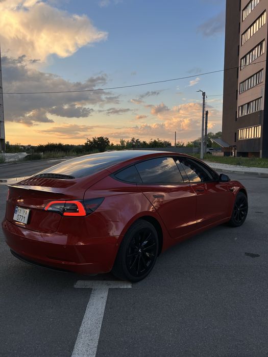 Продам Tesla 3 82.5kw