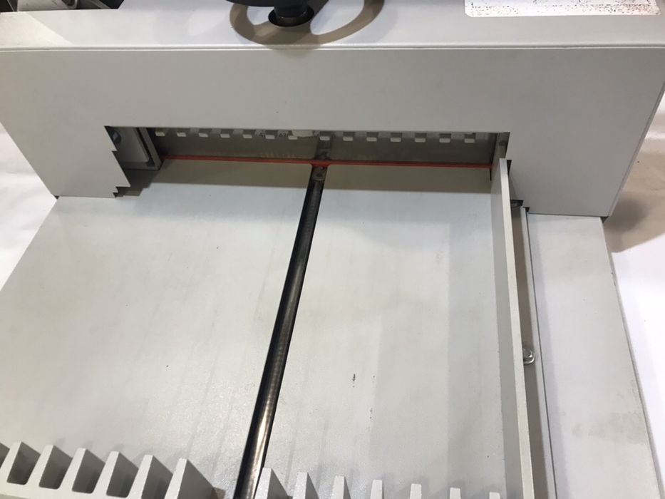 Продам Різак Ideal ст 4700 для формата А3