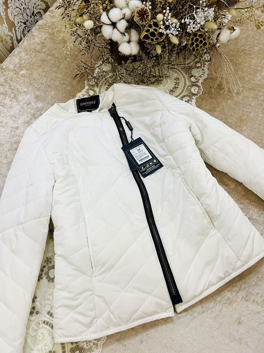 Куртка весняна для дівчат