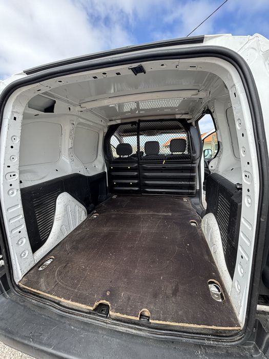Citroen Berlingo 1.6 Hdi 75cv 3 lugares 2013