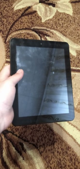 продам планшет Ritmix из чехлом