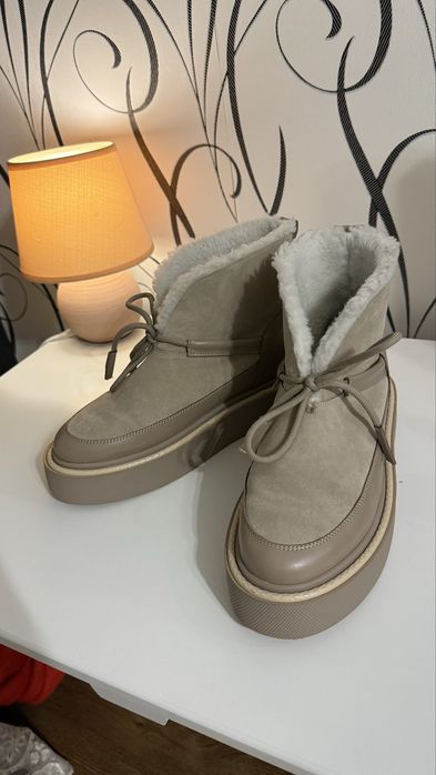 Продам зимові черевики на платформі