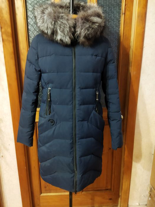 Продам зимову жіночу куртку куртку за  48 размер