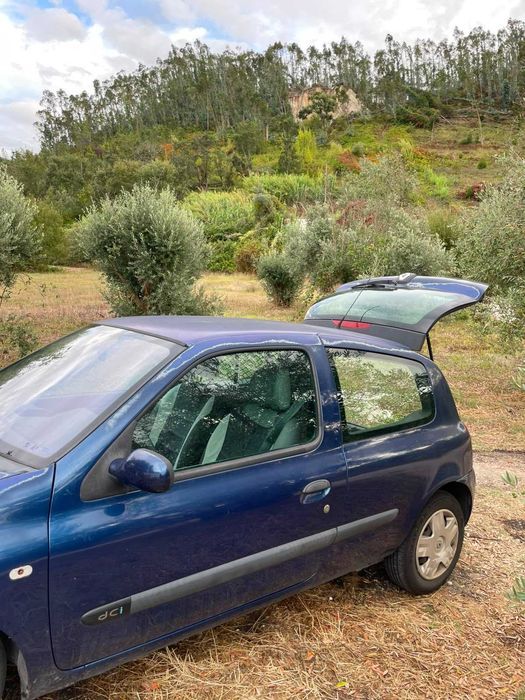 Renaul Clio 1.5 65 cv  - Correia de distribuição mudada à 20000 km