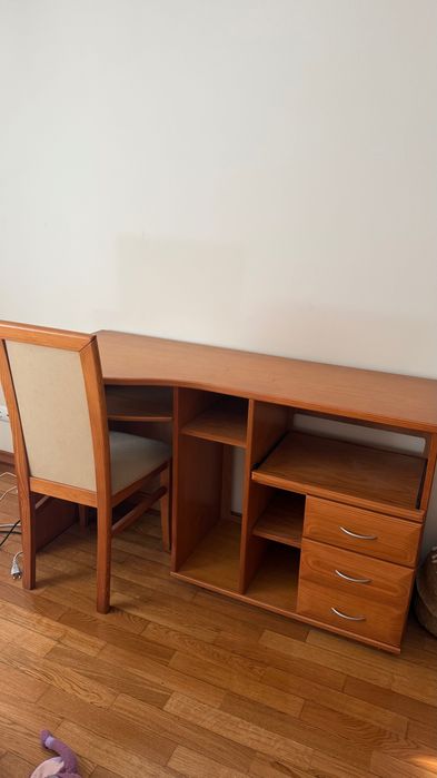 Quarto de casal em madeira