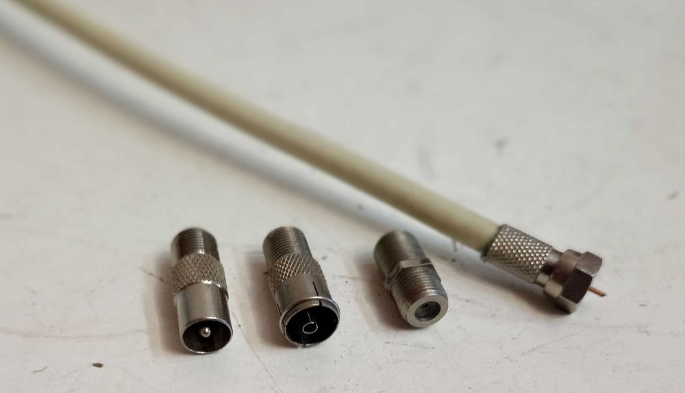 Kabel antenowy  5 m + zestaw  końcówek  ant.