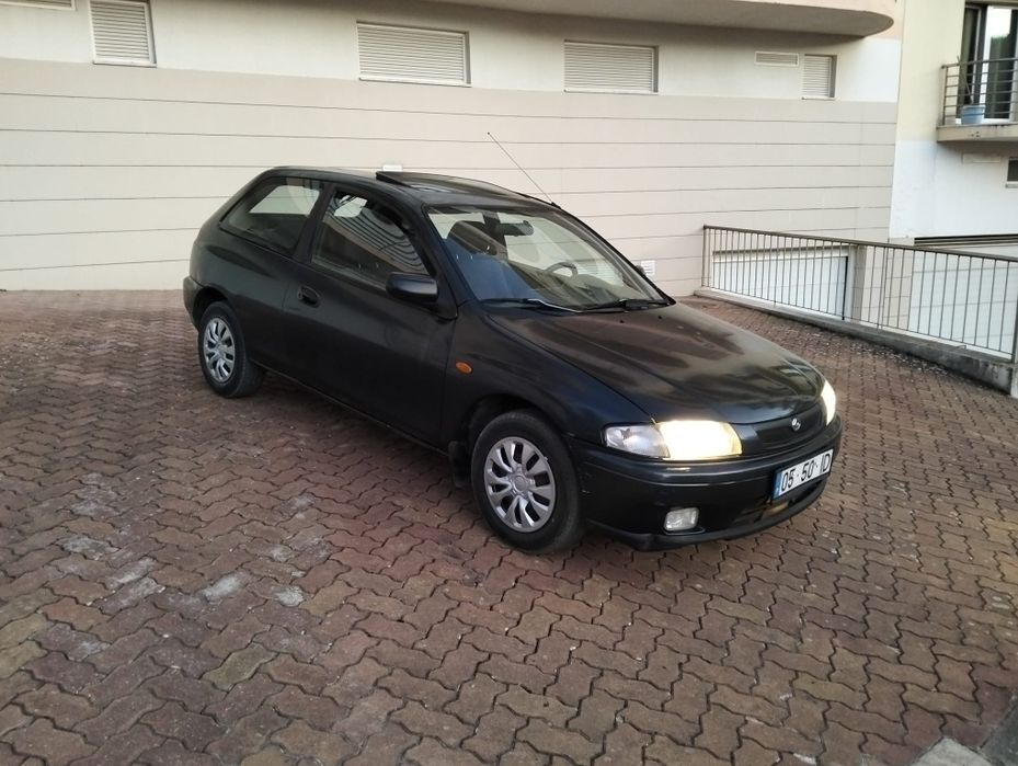 Mazda 323