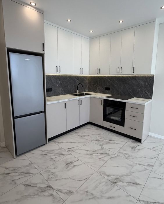Квартира, 1-кімн., 42 м², Вишневе