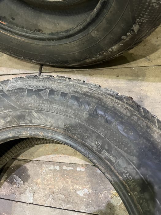 Продам пару резини KUMHO 215 65 16