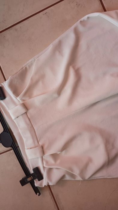 Białe letnie spodnie pallazo wysoki stan 38