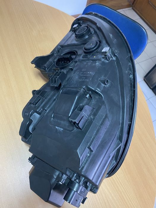 Optica frontal esquerda porsche panamera