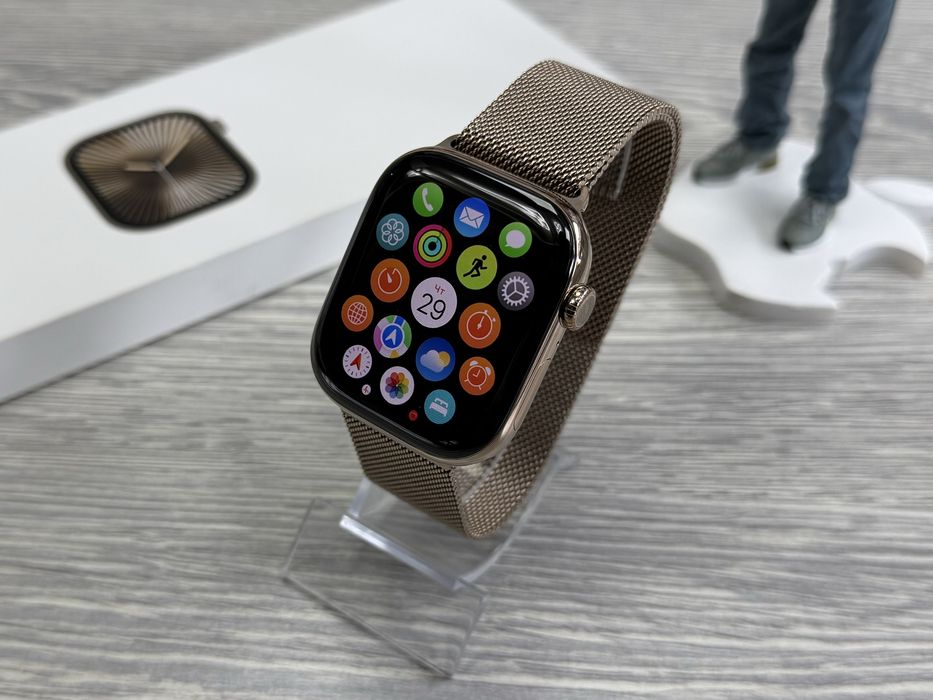 Apple Watch  Series 10 Gold Titanium 46 mm GPS LTE / 100%