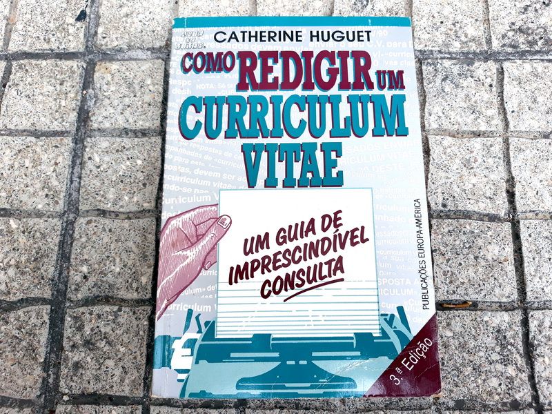 Livro "Como redigir um curriculum vitae"
