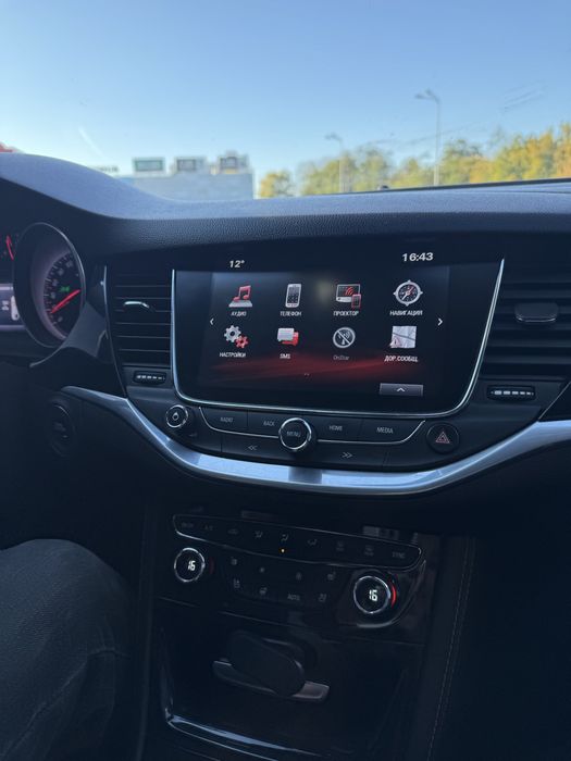 Продам Opel Astra 2016