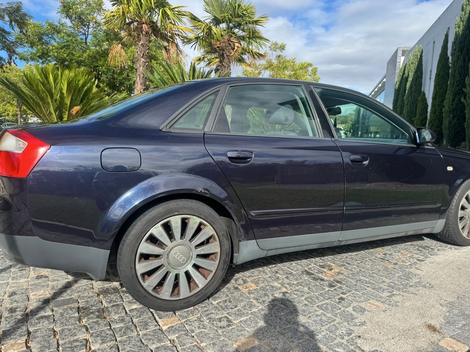 Audi A4 1.9TDI de 2001 em Bom Estado !