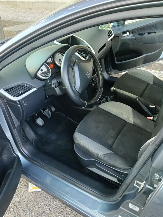 Peugeot 207 ano 2009