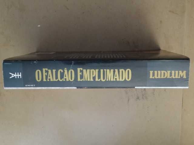 O Falcão Emplumado de Robert Ludlum