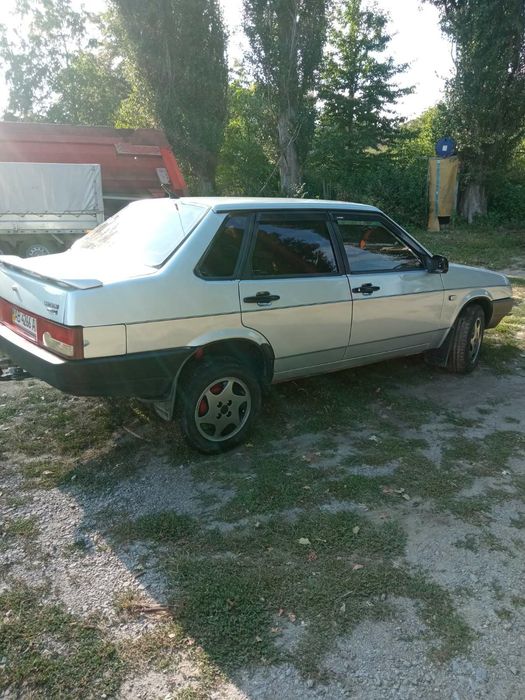 ВАЗ 21099 IDEAL.