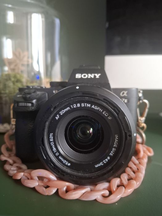 Sony alpha a7 ii z obiektywem viltrox 20 mm 2.8 MALY PRZEBIEG