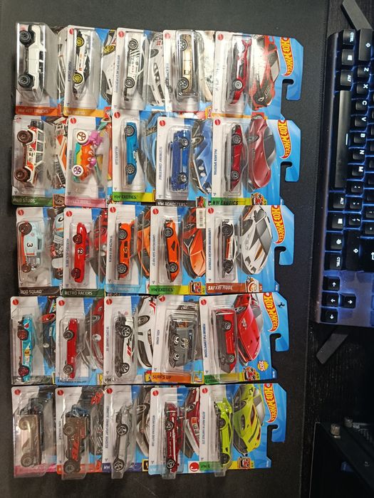Kolekcja Hot Wheels Ponad 260modeli