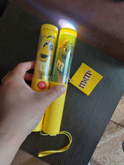 Навушники фірми Вірелес
