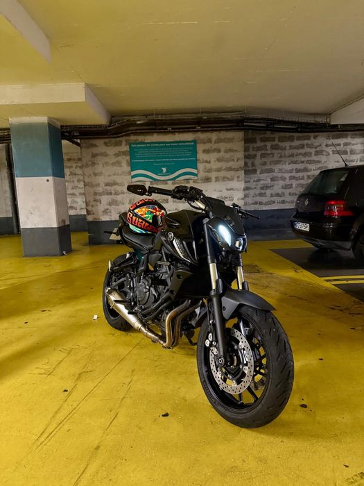 Yamaha mt-07 2024 com escape (35kw negociável)