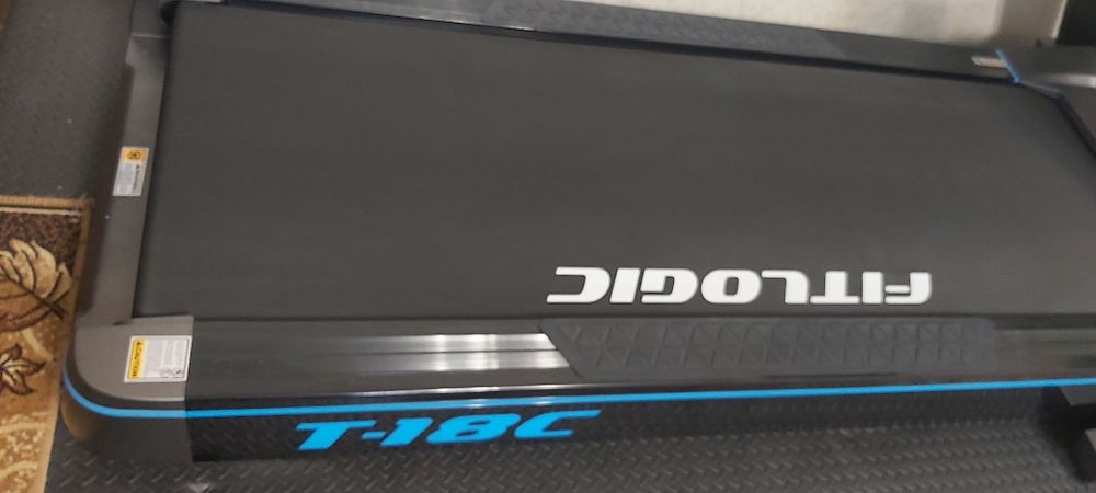 Беговая дорожка FITLOGIC T18C