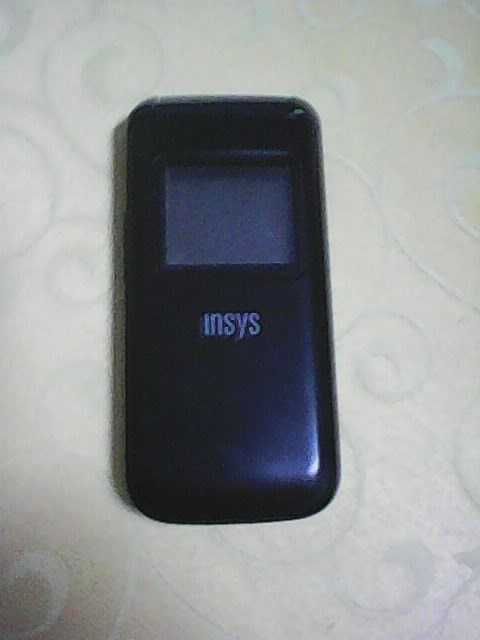 Telemóveis antigos, 1-SPC e 1 Alcatel, os dois de tampa de abrir