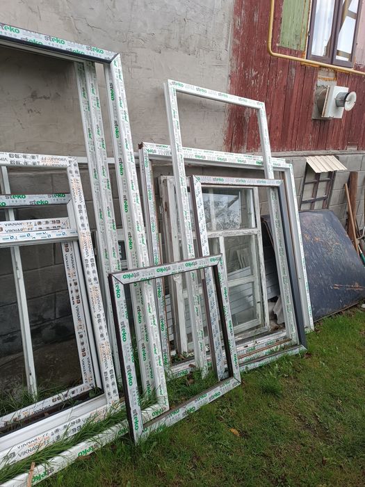 Пластикові рами.