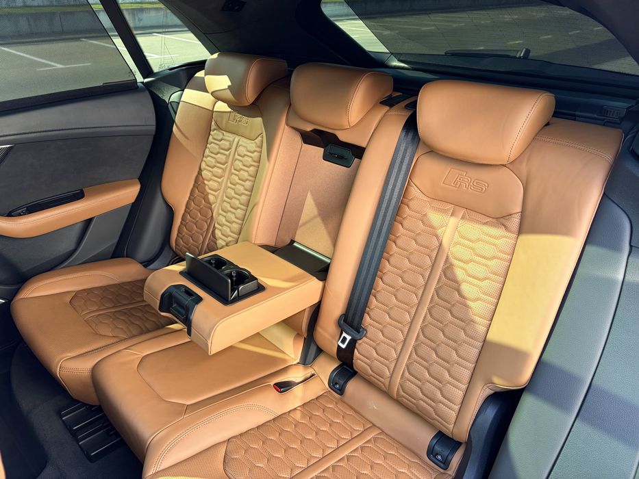 Audi RS Q8 4.0 TFSI MHEV S-tronic 600 л.с. quattro Exclusive