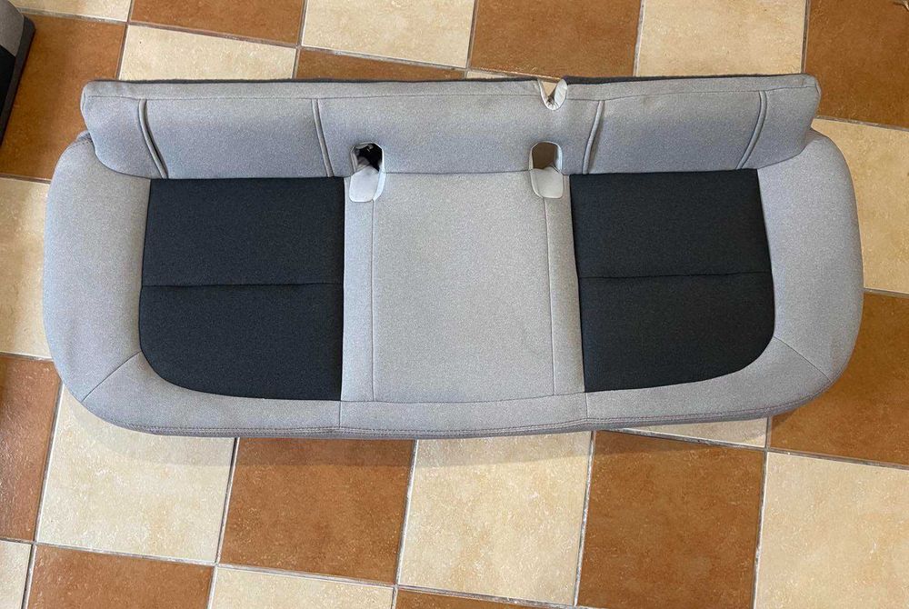 Салон з тканини сидіння Chevrolet Bolt EV